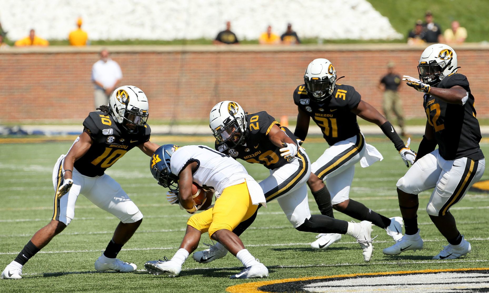 West Virginia Mountaineers vs Missouri Tigers